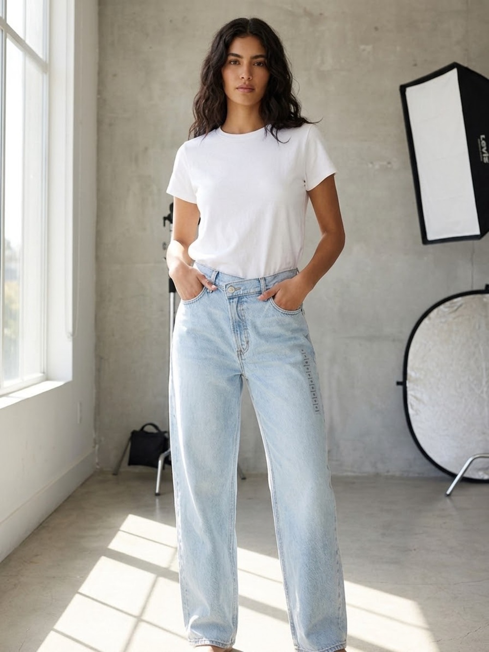 American Eagle Strigid Highest Rise Crossover Baggy Straight Jeans Size 10R NWT